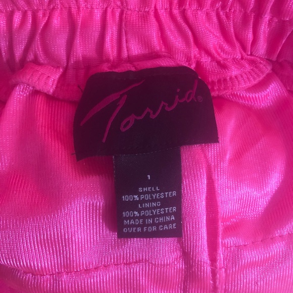 Torrid Hot Pink Tutu size 1 Plus Size - Picture 2 of 2